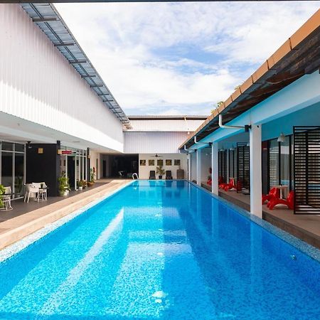 The Villa Langkawi Пантай Ченанг Екстериор снимка