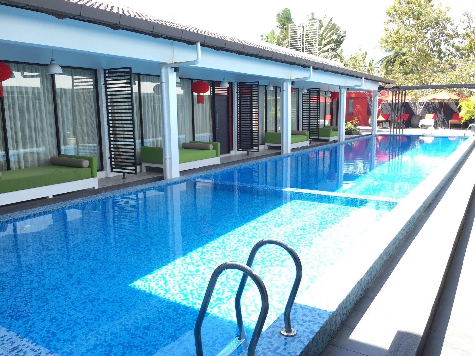 The Villa Langkawi Пантай Ченанг Екстериор снимка